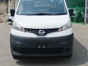 2019 nissan nv200 | 6 seater