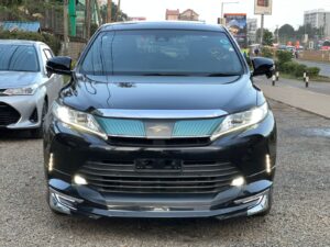 2018-toyota-harrier-with-double-sunroof