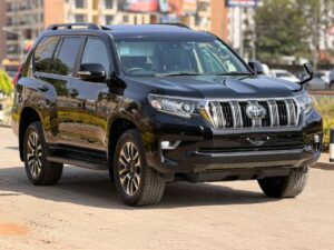 2022-toyota-land-cruiser-prado-tx-l-with-sunroof