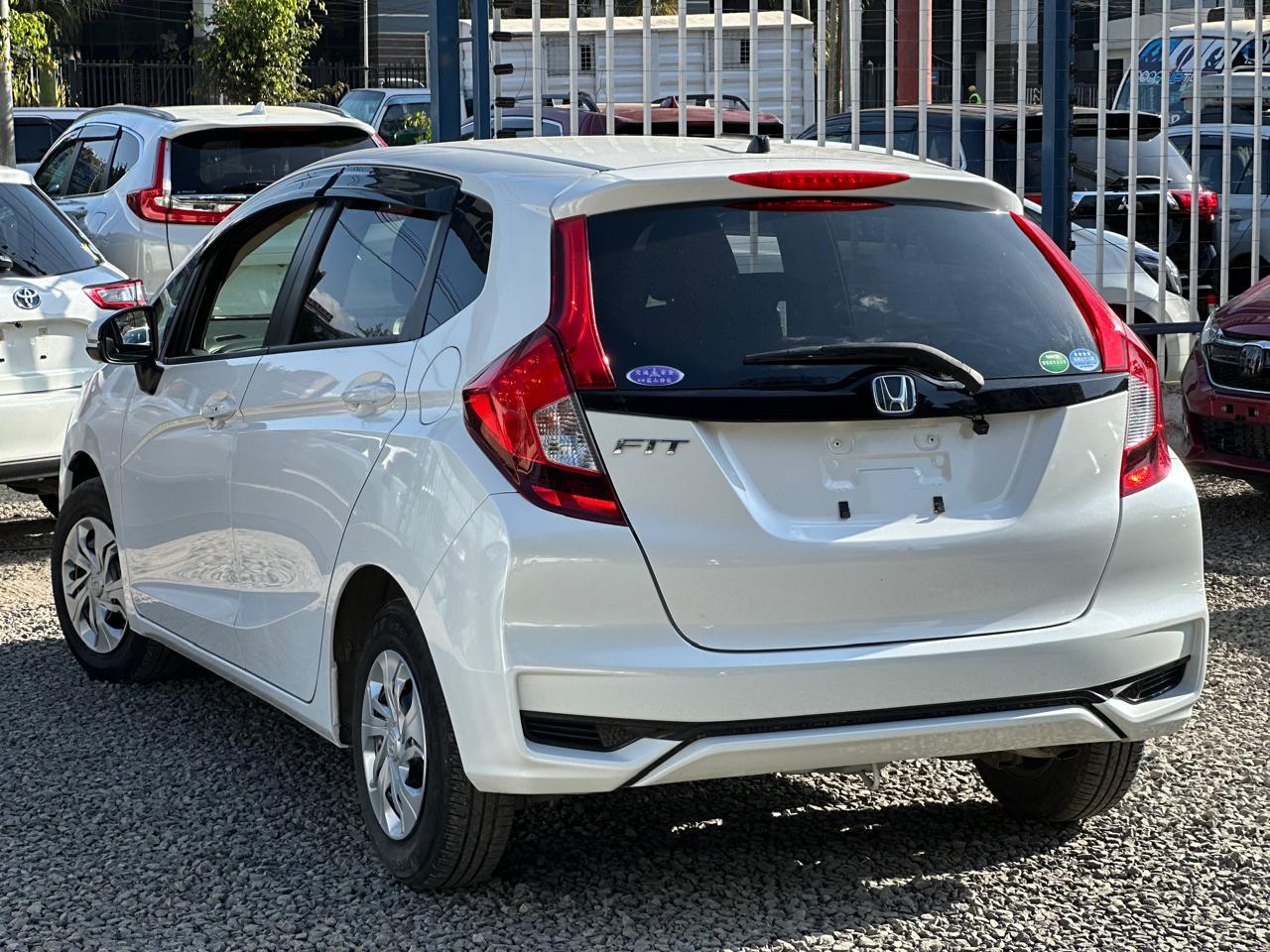 2018 honda fit (non hybrid) 2018 honda fit (non hybrid)