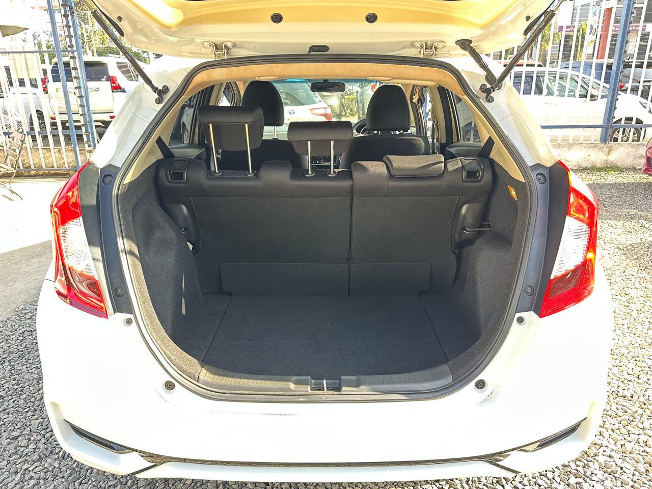 2018 honda fit (non hybrid) 2018 honda fit (non hybrid)
