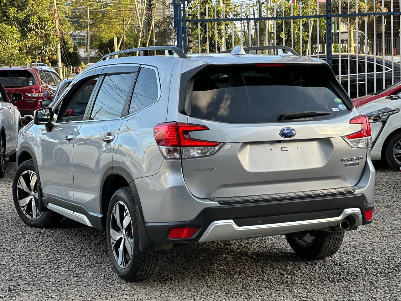 2019 subaru forester hybrid (e boxer | double sunroof) 2019 subaru forester hybrid (e boxer | double sunroof)