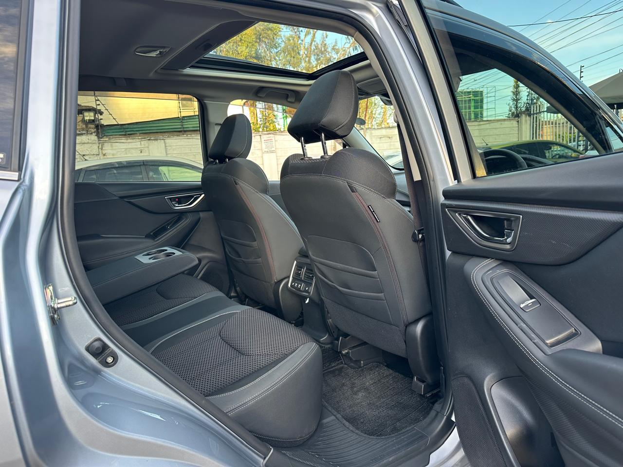 2019 subaru forester hybrid (e boxer | double sunroof) 2019 subaru forester hybrid (e boxer | double sunroof)