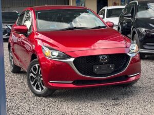2021-mazda2-sports