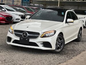 2019-mercedes-benz-c200-laureus-edition-amg-line-2